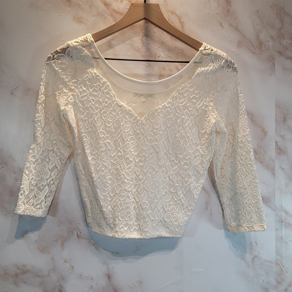Charlotte Ruse White Floral Lace Sheer Spring Elegant Crop Top